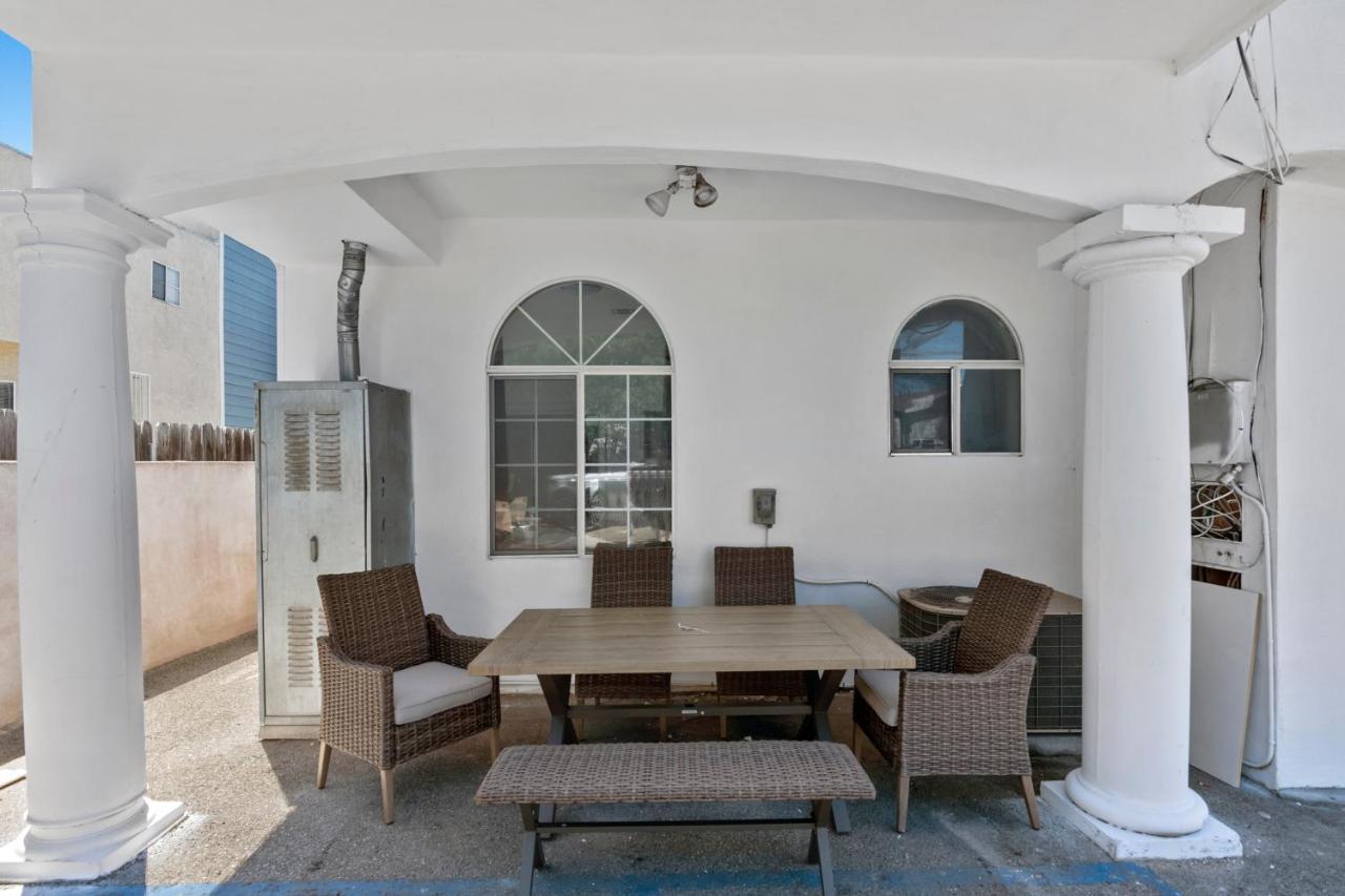 Spacious Private Gated Modern Loft Close To Universal Studio And Hollywood 로스앤젤레스 외부 사진